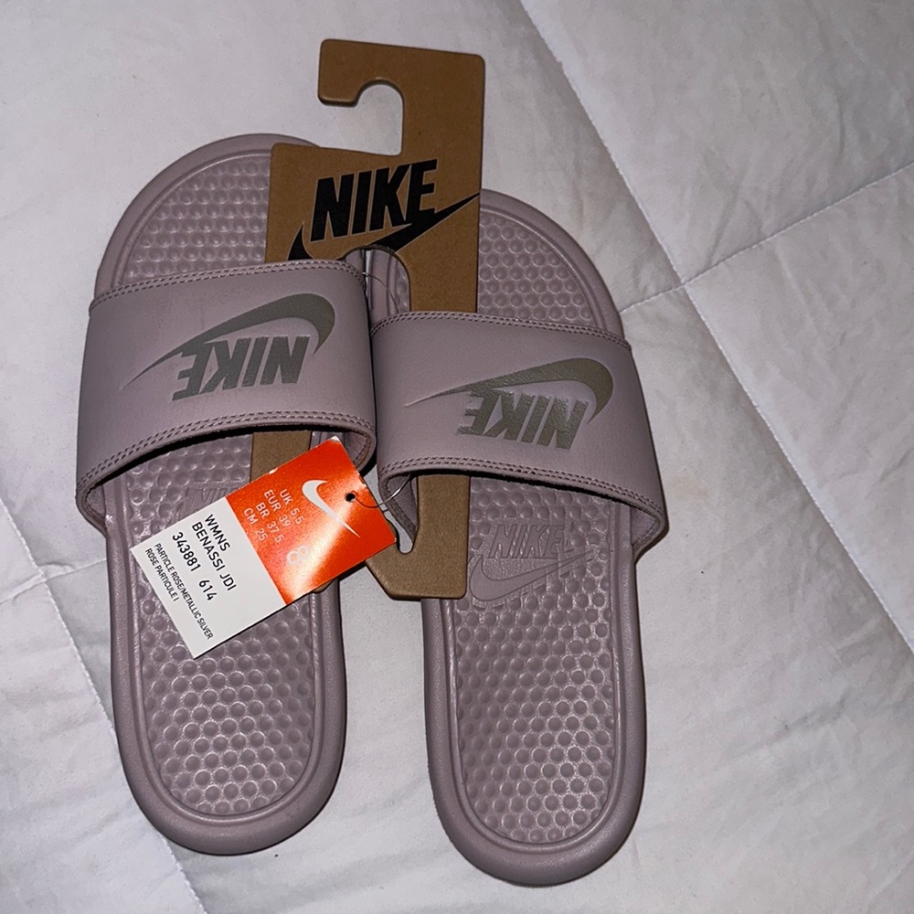 Nike slides